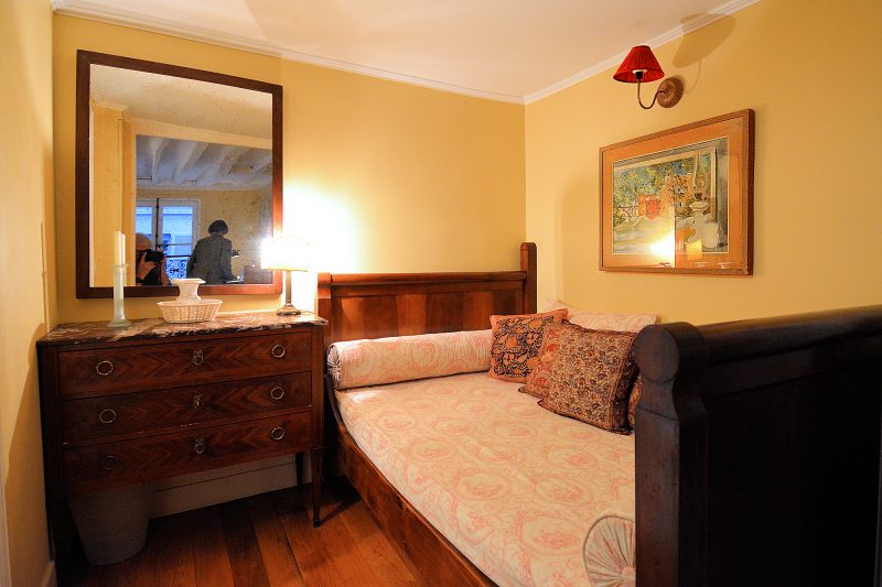 The apartment sleeps up to 3 persons with a double bedroom and this single bedroom with a classic French daybed.