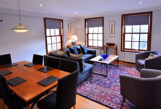 Edinburgh - Lodging - Heathers Penthouse Flat - Royal Mile - Living and dining room - Photo copyright Home At First Edinburgh: Heather's Penthouse Flat — Dining & Living area