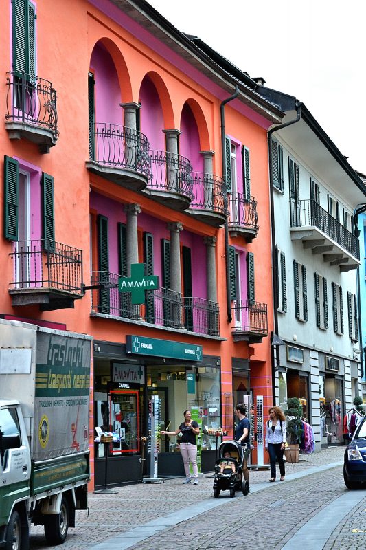 Ascona - via Borgo shoppers.