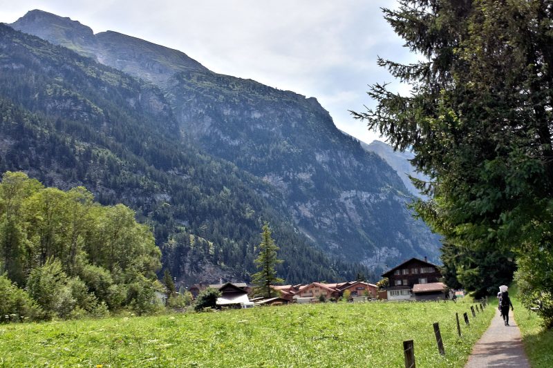 Chalet Bluemlisalp - short cut trail from the chalet to railway station