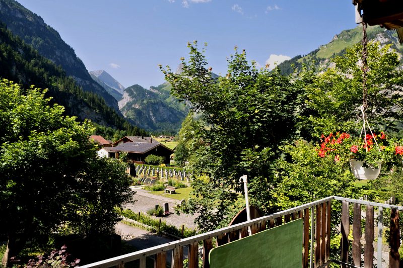 Chalet Doldenhorn - Balcony view south of Bernese Alps