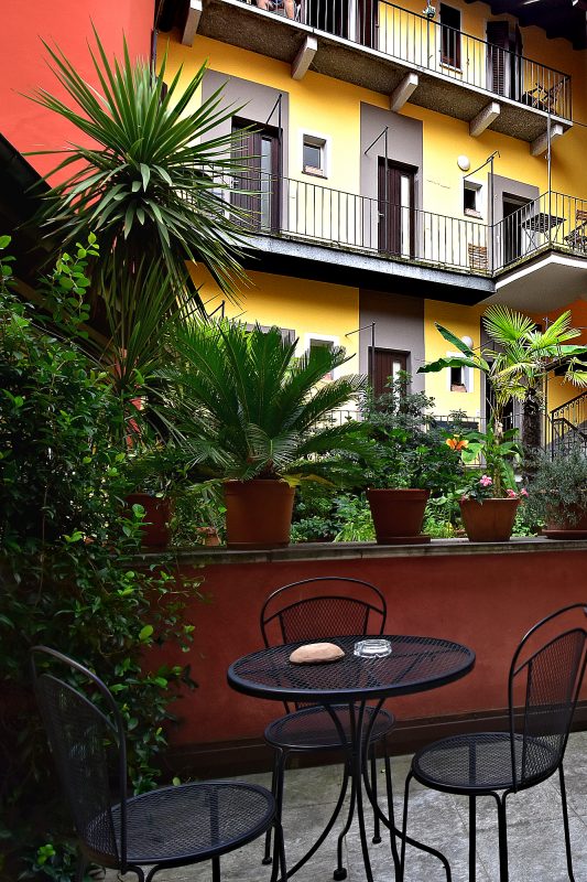 Città Vecchia Apartments - Mediterranean courtyard from ground floor patio.