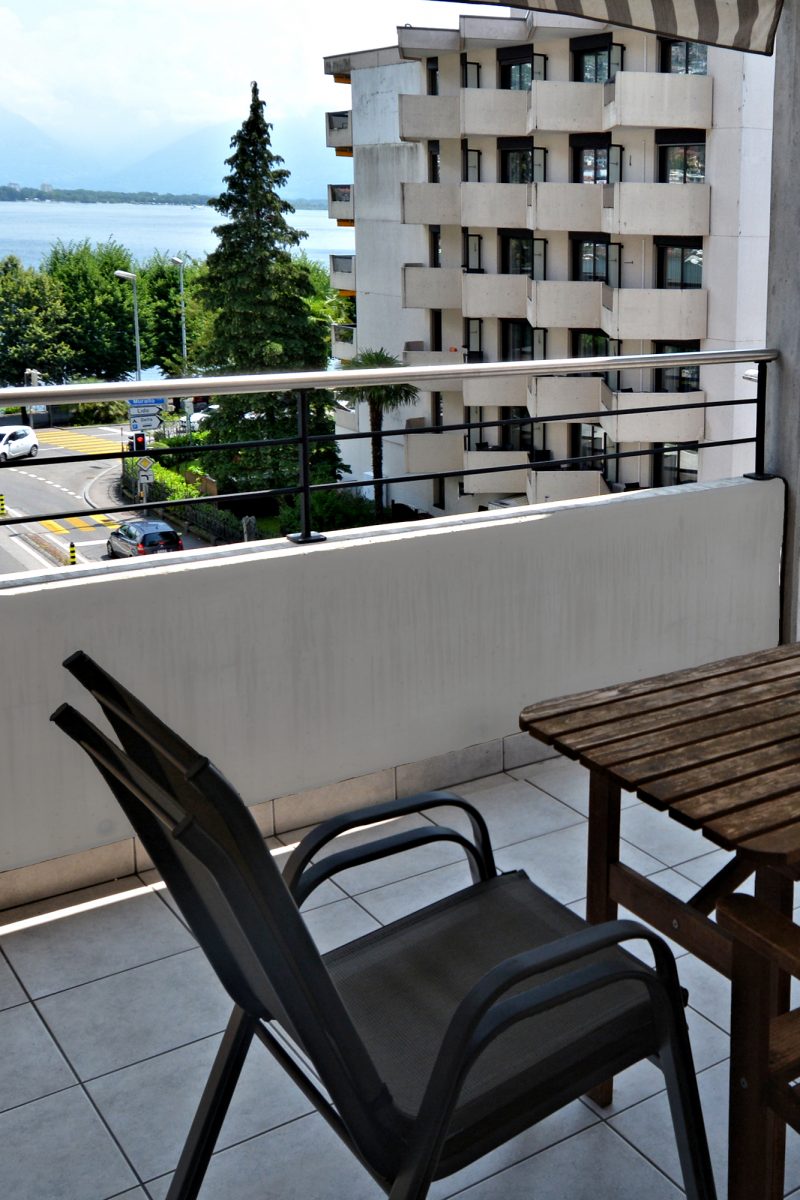 New Town - Plus Apartment — Balcony with lake view.