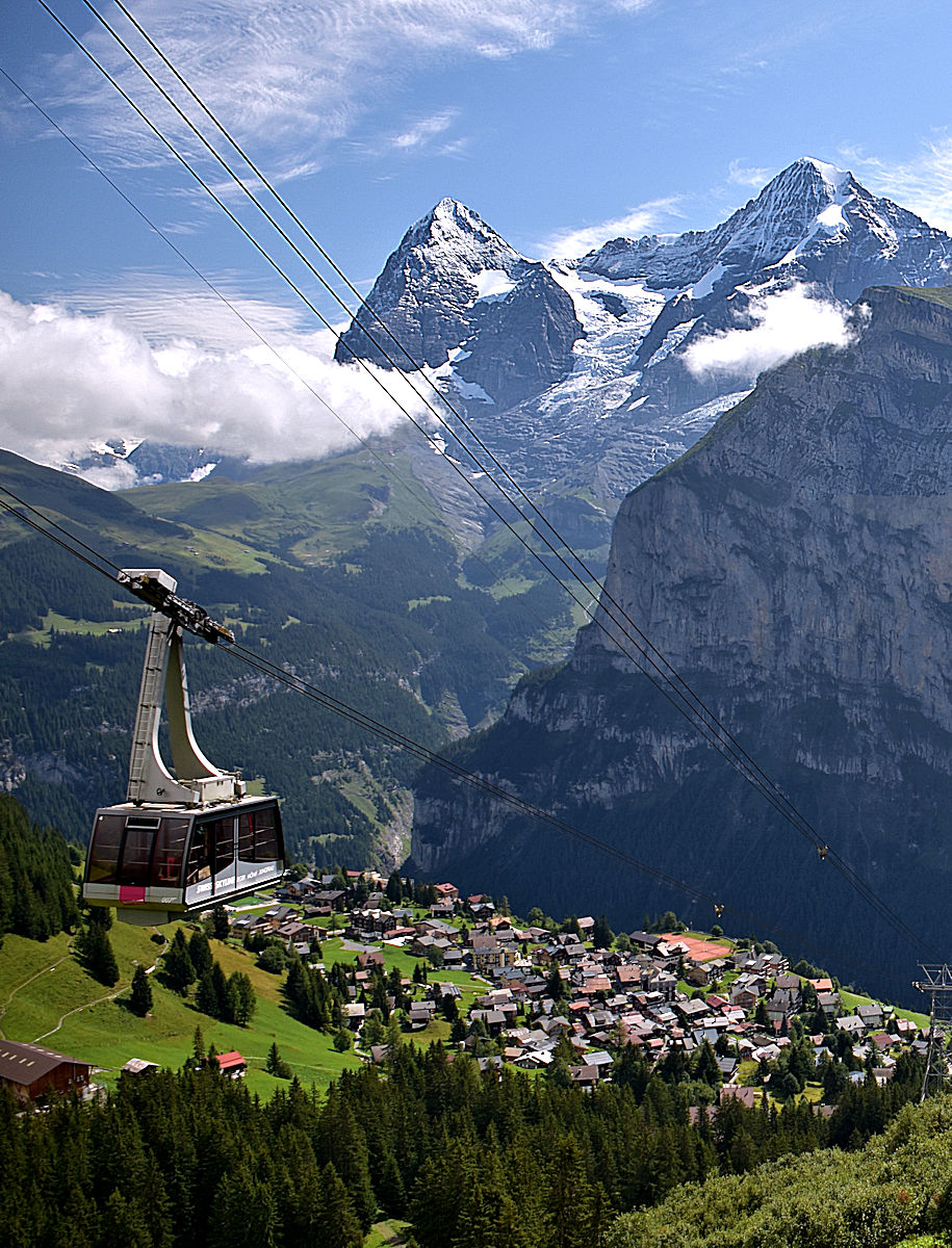 Alpine Mürren is only reached by cablecar.
