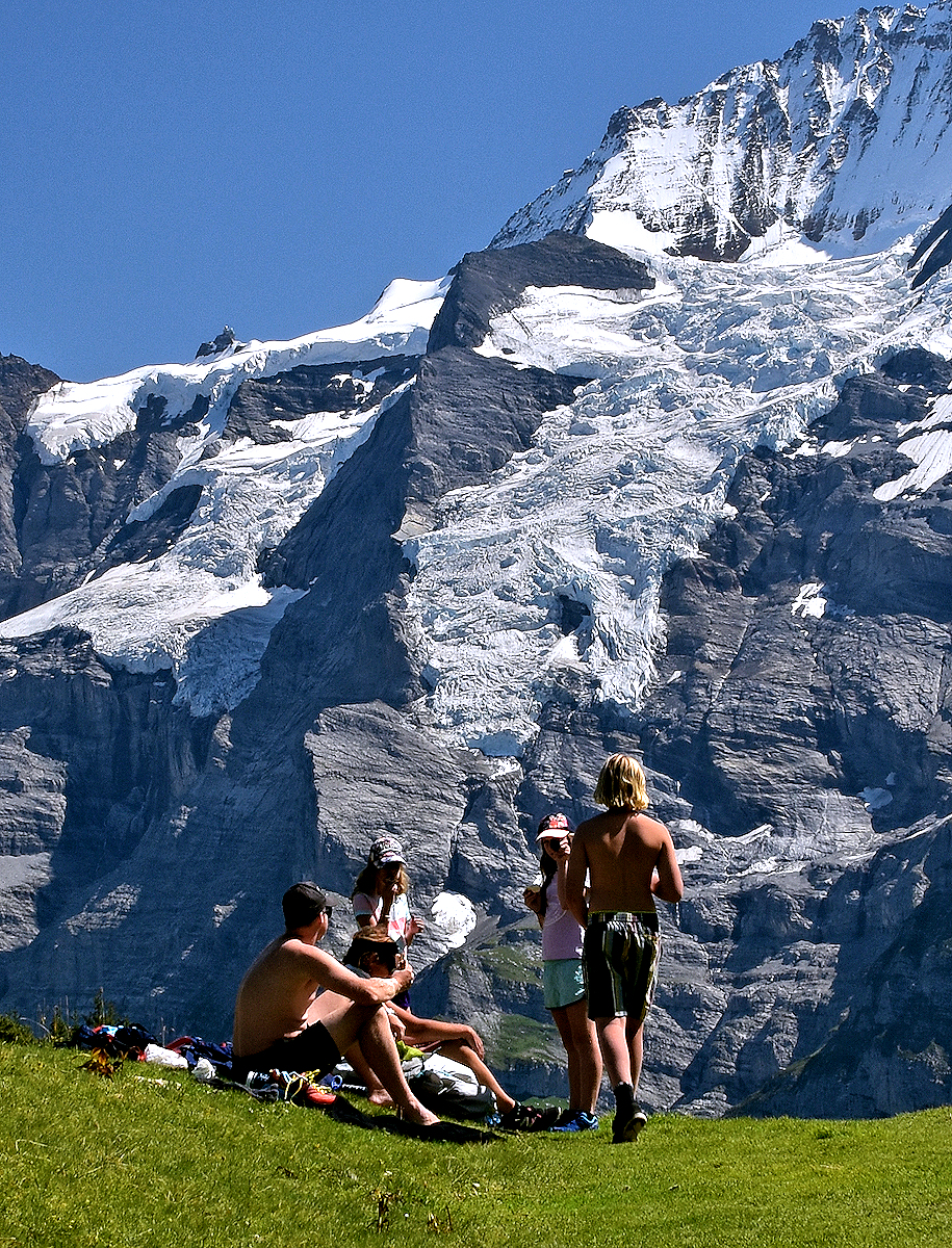 Family Picnic in the Bernese Oberland