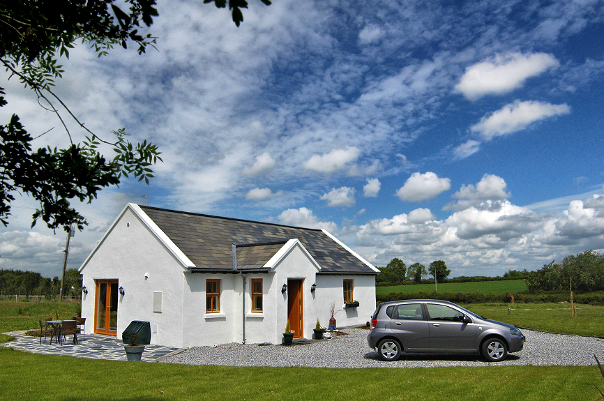 Terryglass, Co. Tipperary: North Riding Cottages — Mare & Foal Cottage exterior. Photo copyright Home At First.