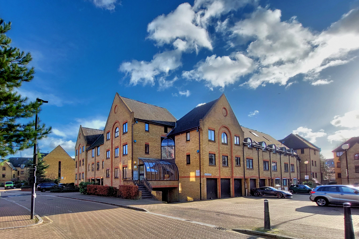 London: Tower Hamlets, Wapping — Docklands New Flat - exterior entry view. Photo © Home At First.