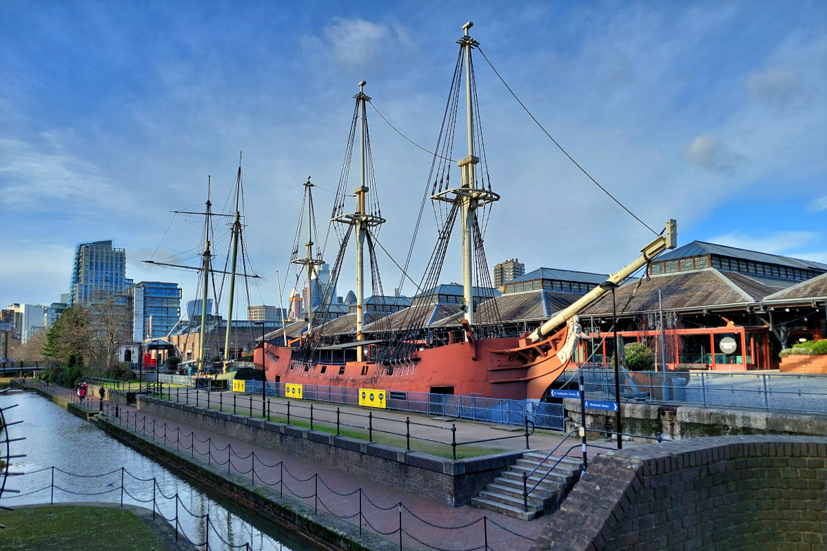 London: Tower Hamlets, Wapping — Tobacco Dock with tall ships and Discovery Walk. Photo © Home At First.