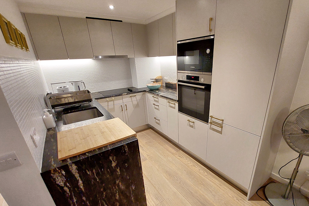 London: Tower Hamlets, Whitechapel — Jack the Ripper Apt. - Kitchen. Photo © Home At First.