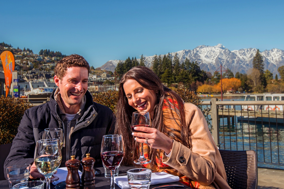 Queenstown - Al fresco dining on Steamer Wharf - Photo QueenstownNZ.co.nz