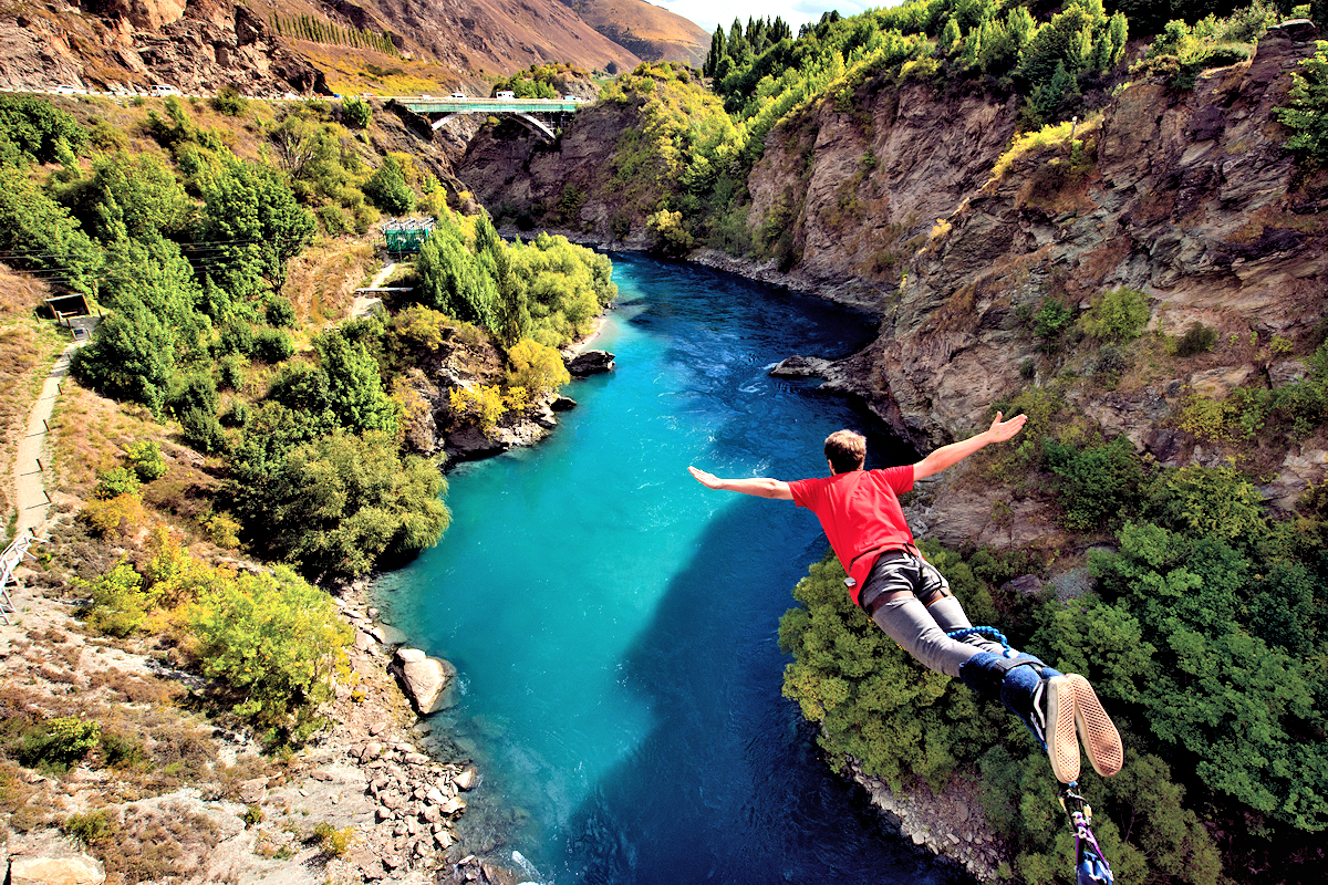 Queenstown - the original - Kawarau Bridge Bungy. Photo QueenstownNZ.co.nz.