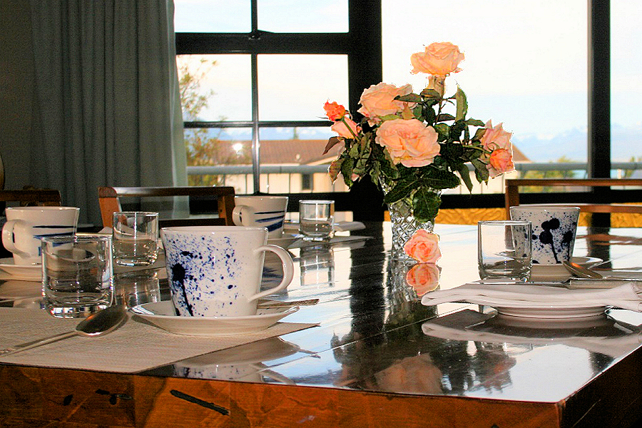 Mackenzie Country: Lake Tekapo B&B - breakfast table. Photo courtesy the owners.