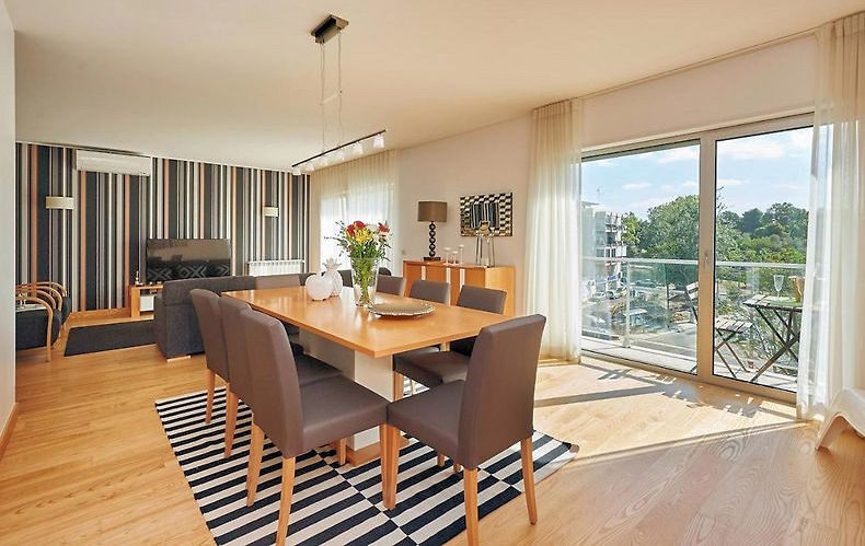 Lisbon: Belem Apartments dining room & balcony. Photo courtesy the housing provider.